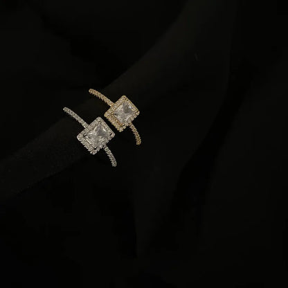 Bague Moissanite Luxe Classique: Bijou Romantique pour Fiançailles et Occasions Spéciales